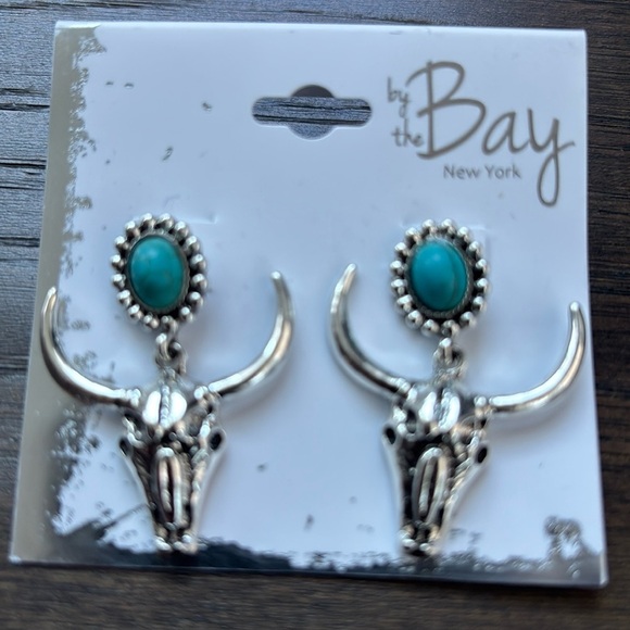 By The Bay NY Bull head skull,faux turquoise stone,silver tone post earrings - Picture 1 of 4